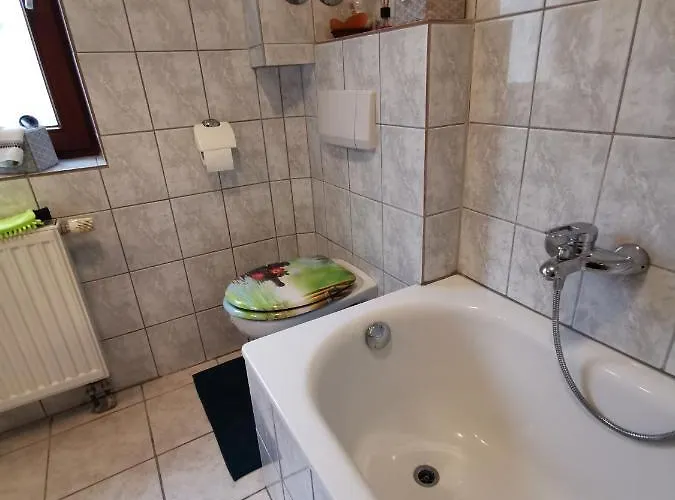 R&a Lambertz Hotel *